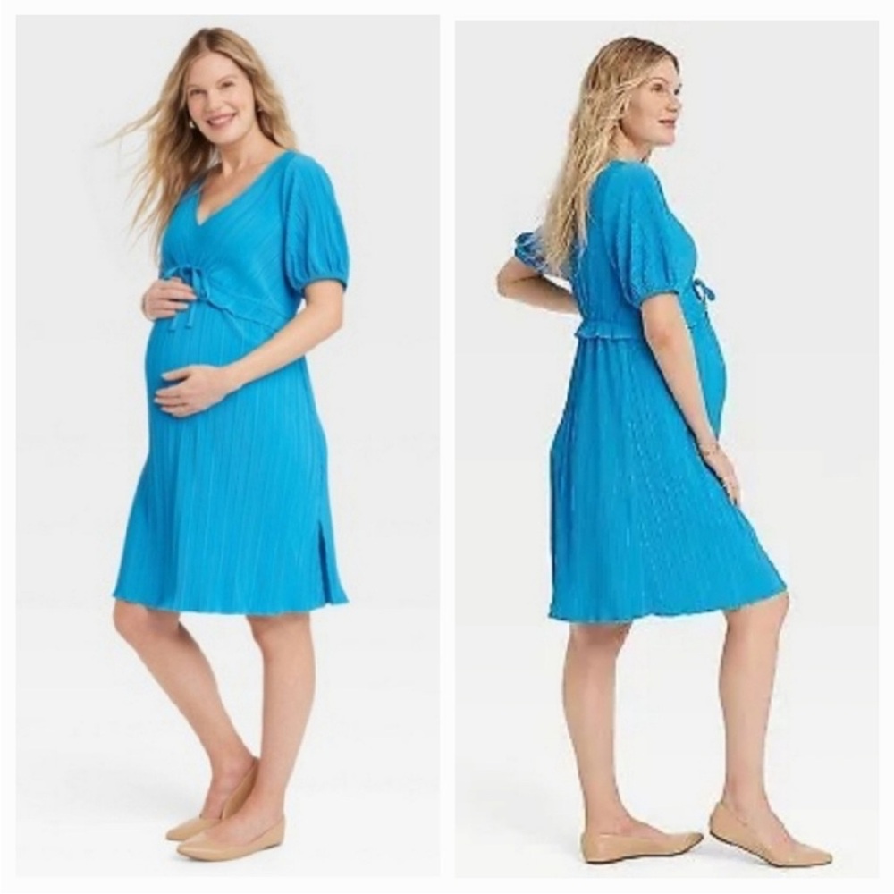 Ingrid & Isabel Short Sleeve Blue Maternity Dress- Size XS